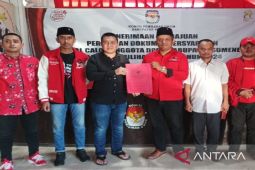 KPU Sumenep lembur tunggu parpol serahkan perbaikan berkas bacaleg