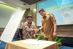 Pejabat Pemkot Medan tanda tangani komitmen budaya kerja ASN Ber-AKHLAK