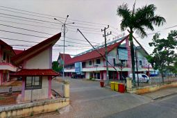 Empat ruko di komplek Bulian Bisnis Center belum bayar sewa