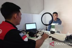 Warga Ambon antusias urus paspor di pusat perbelanjaan