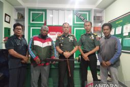 TNI amankan tiga mortir dan senjata rakitan dari warga Hitu  Maluku
