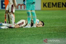 Elias Dolah absen latihan setelah alami benturan saat lawan Borneo FC