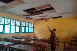 Jika hujan, pelajar Seluma pindah ruangan