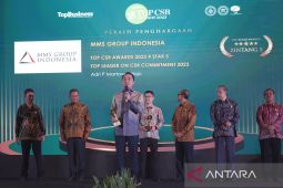 Adri Martowardojo dinobatkan sebagai Top Leader on CSR Commitment 2023