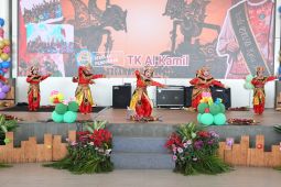 Ribuan siswa PAUD unjuk bakat talenta seni di Surabaya