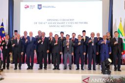 Khofifah: 38 kabupaten/kota di Jatim menuju "smart city"