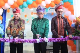Sutarmidji dorong Kimia Farma perbanyak klinik lab kesehatan
