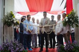 Dirut Bank Jatim optimistis peningkatan layanan melalui kantor Jalan Karet