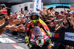 Bautista klaim kemenangan pada Race 1 WSBK Italia