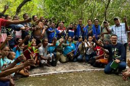 Pertamina Patra Niaga -BKSDA budidaya anggrek larat di Tanimbar