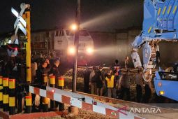 Jalur KA lokasi kecelakaan di Semarang bisa dilalui