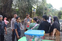 Polres Sukabumi Kota salurkan bantuan sosial untuk korban kebakaran