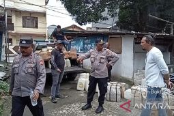 Polresta Pulau Ambon razia 590 liter minuman keras lokal  ilegal