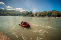 Basarnas cari nelayan hilang akibat tenggelam di Pantai Jetis Cilacap