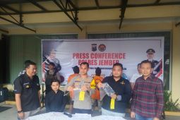 Polres Jember buru pemilik senjata api rakitan ilegal yang jadi DPO