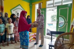 UT Ambon berbagi tali asih kepada Panti Asuhan