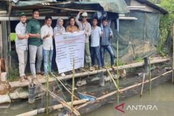 Dua kelompok di Sibanggor Tonga dapat bantuan program CSR dari SMGP