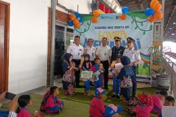 KAI Daop 7 Madiun kenalkan moda transportasi kereta ke anak-anak TK
