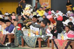 Wali Kota Kediri ingatkan orang tua jauhkan gawai pada anak