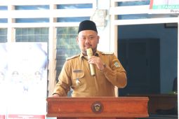 Gus Yani ajak masyarakat gempur rokok ilegal