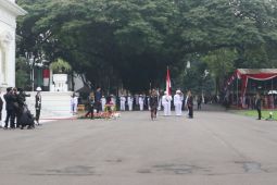 Presiden Jokowi lantik 833 perwira remaja TNI dan Polri