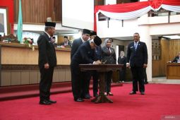 DPRD tetapkan masa akhir jabatan Sutarmidji dan Ria Norsan