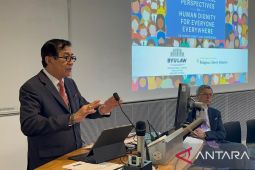 Menkumham bicara soal kesetaraan martabat manusia di Oxford