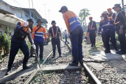 KAI Daop 8 tutup tiga perlintasan sebidang di Malang