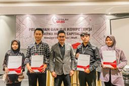 Tekan pengangguran, mahasiswa program Doktor Unair beri beasiswa pelatihan