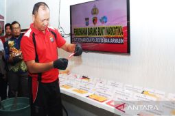 Satresnarkoba  Polresta Banjarmasin musnahkan 1.024 butir ekstasi