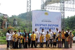 HIPMI Depok berbagi hiburan dengan anak yatim
