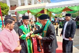 Dayah Terpadu Inshafuddin Banda Aceh wisudakan 148 orang santri