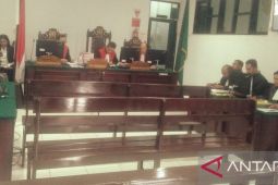 JPU Kepuluan Aru tuntut tiga terdakwa dugaan korupsi empat  tahun