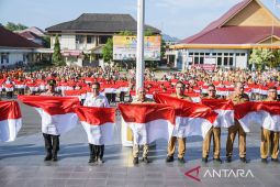 Pemkot Pangkalpinang bagikan 2.421 bendera ke masyarakat meriahkan HUT ke-78 RI
