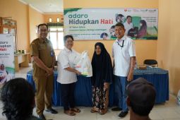 Adaro gelorakan rasa syukur sebar bantuan bagi ribuan nelayan di Desa Paminggir
