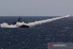 Foto - TNI AL tembakkan empat rudal dalam Latgab TNI