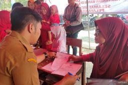 Stok menipis, Disdukcapil Cianjur kembali gunakan surat keterangan tunggu blanko KTP