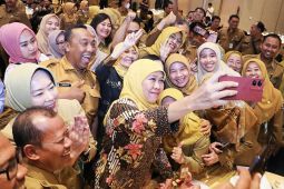 Khofifah minta ASN tingkatkan kinerja