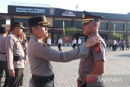 Seorang polisi di Samarinda dapat kenaikan pangkat pengabdian