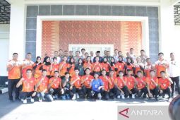 Pj Gubernur Suganda lepas tim bola voli Babel berlaga di Kapolri Cup 2023