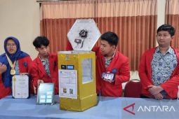 Siswa SMAN 10 Surabaya sabet emas WICO 2023 di Korsel