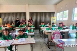 Dukung program transisi PAUD ke SD, Bunda PAUD Babel kunjungi 2 SD Negeri di Pangkalan Baru