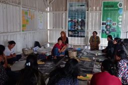 LSM Roa edukasi komunitas perempuan di Kabupaten Poso terkait metode FPAR