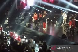 Penampilan grup musik Kahitna suguhkan nostalgia