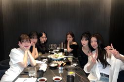 GFRIEND pamerkan keceriaan dengan nongkrong bareng