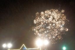 Pesta kembang api warnai penutupan PSBD Asahan