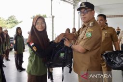 Bupati lepas kontingen Pramuka Madina ke Raimuna nasional