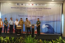 BMKG gelar sekolah lapang gempa tsunami di Ambon perkuat kesiagaan masyarakat