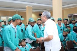 Petugas taman Tangsel diberikan pengetahuan karakter tumbuhan