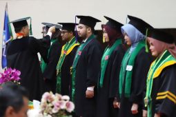 Mahasiswa asal Gambia dan Kenya raih gelar sarjana di USK